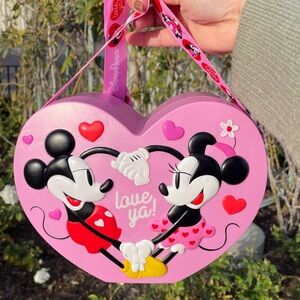 Heart-shaped Mickey and Minnie popcorn bucket 2025